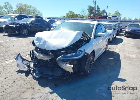 2015 Chrysler 200 S из США, поврежденный, VIN 1C3CCCBB1FN526884